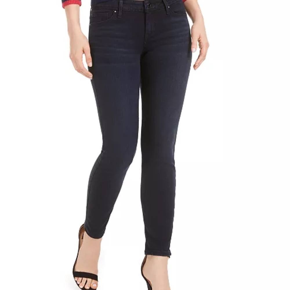 Women's Black Skinny Jeans